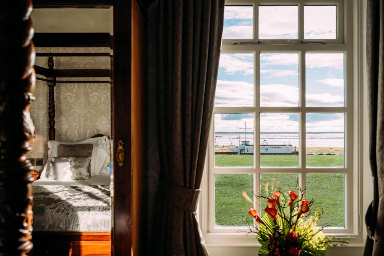 The Queens Hotel Литам-Сент-Эннс Экстерьер фото