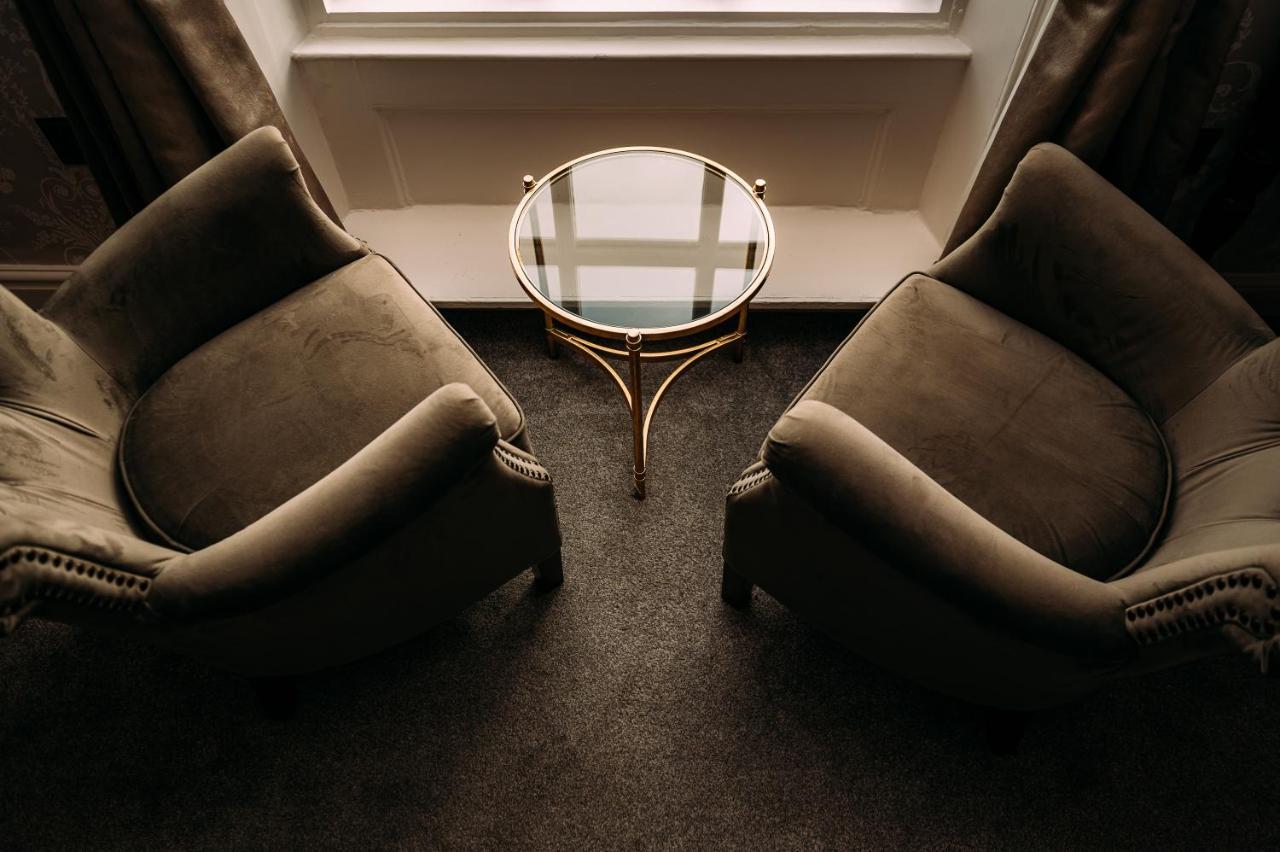 The Queens Hotel Литам-Сент-Эннс Экстерьер фото