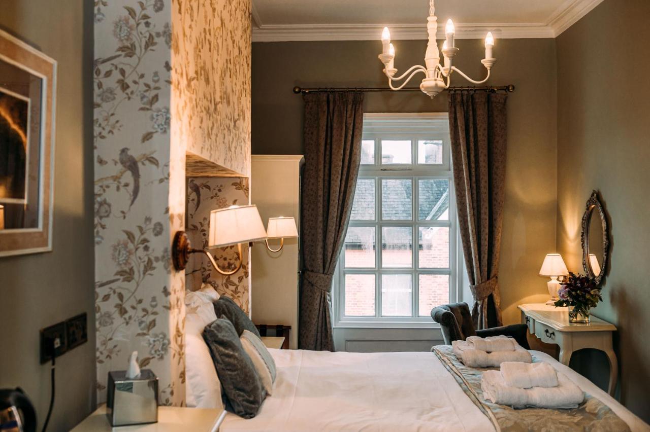 The Queens Hotel Литам-Сент-Эннс Экстерьер фото