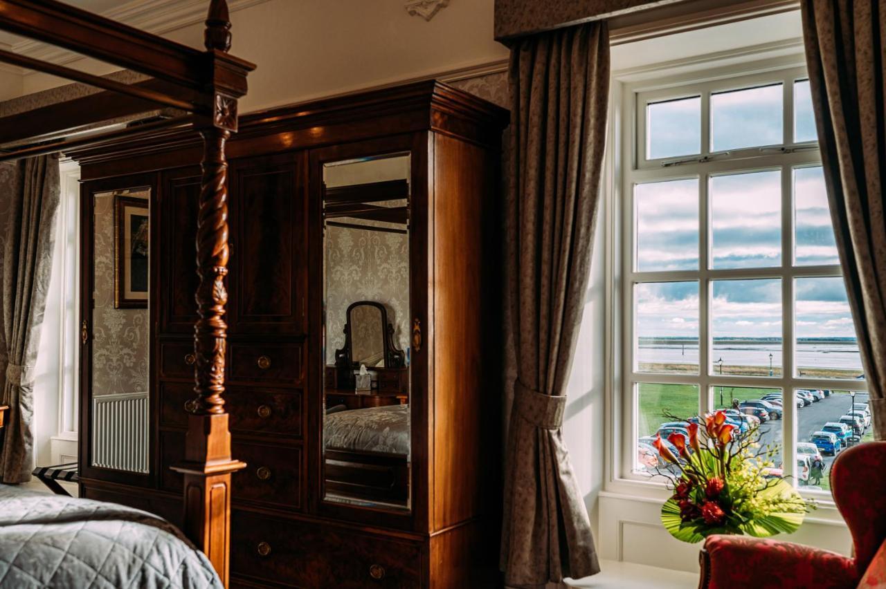 The Queens Hotel Литам-Сент-Эннс Экстерьер фото