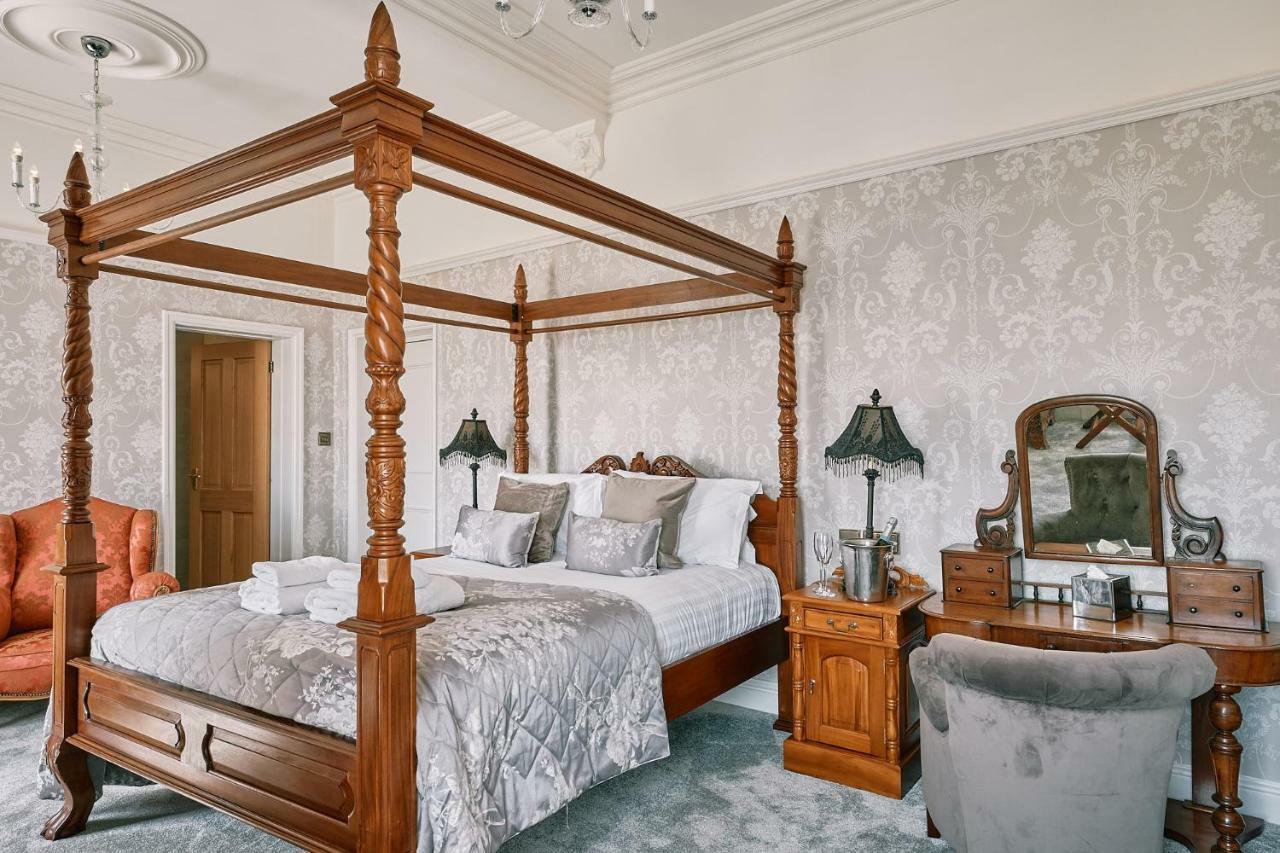 The Queens Hotel Литам-Сент-Эннс Экстерьер фото